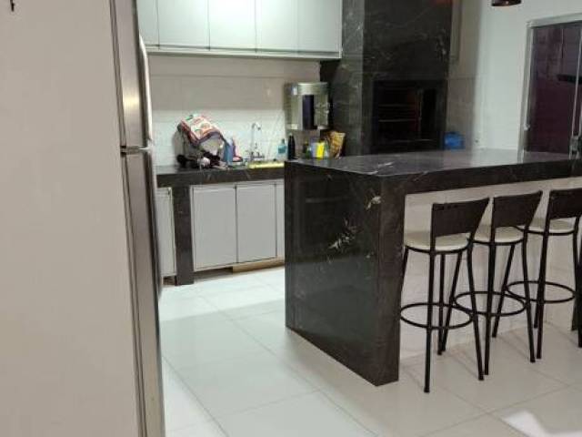 #17 - Casa em condomínio para Venda em Cuiabá - MT