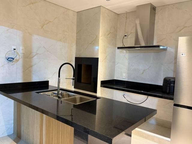 #34 - Casa para Venda em Várzea Grande - MT