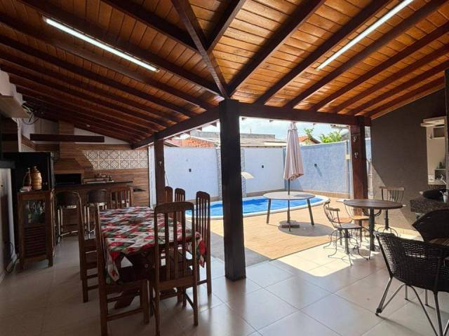 #275 - Casa para Venda em Cuiabá - MT