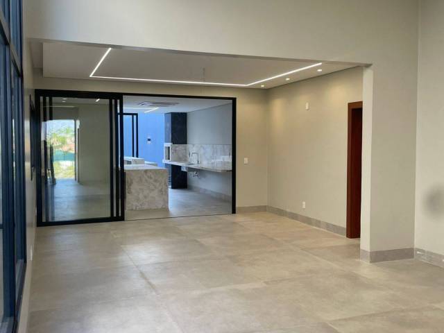 #279 - Casa para Venda em Várzea Grande - MT