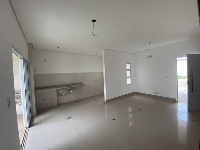 Casa para Venda em Cuiabá - 4