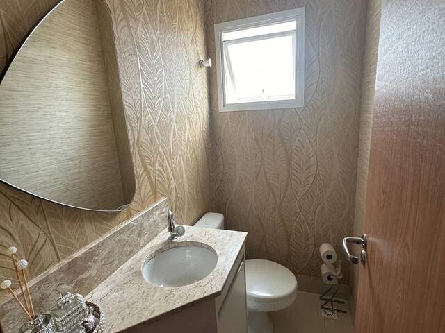 Apartamento para Venda em Cuiabá - 4