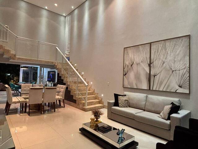 Casa para Venda em Cuiabá - 2