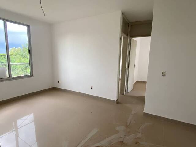 Apartamento para Venda em Cuiabá - 2