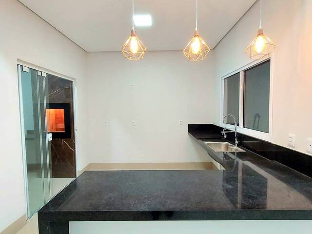 #465 - Casa para Venda em Cuiabá - MT