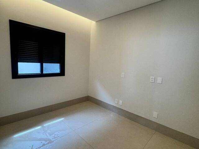 Casa para Venda em Cuiabá - 4