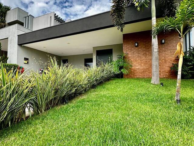 Venda em Petrópolis - Várzea Grande