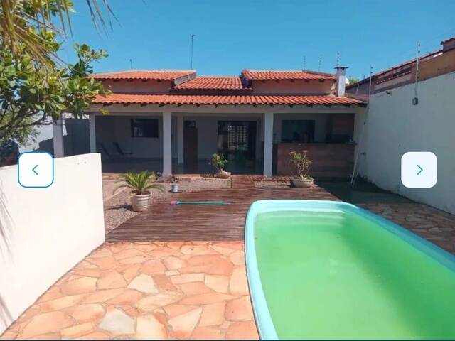 Casa para Venda em Várzea Grande - 4