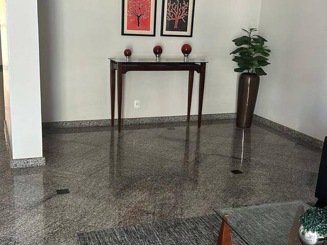 #597 - Apartamento para Venda em Cuiabá - MT