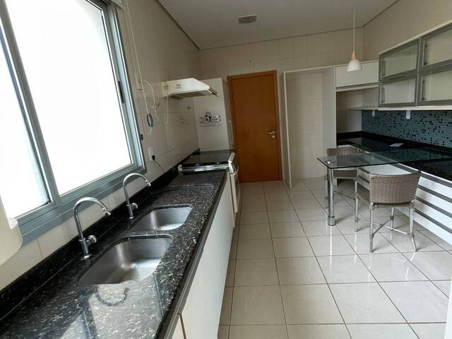 Apartamento para Venda em Cuiabá - 5