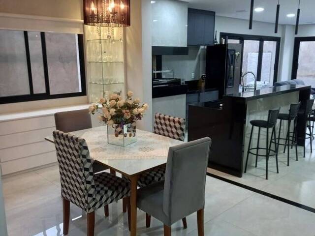 #605 - Casa para Venda em Cuiabá - MT