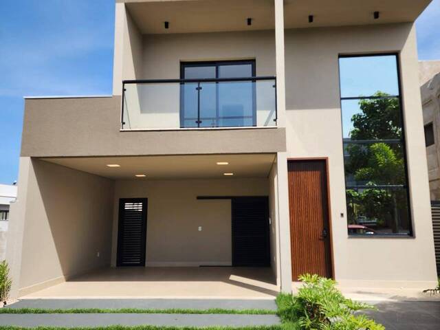 #695 - Casa para Venda em Cuiabá - MT