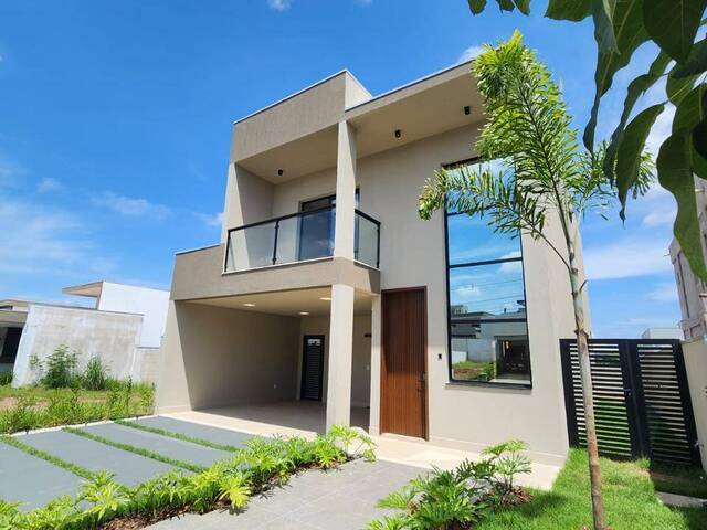 #695 - Casa para Venda em Cuiabá - MT