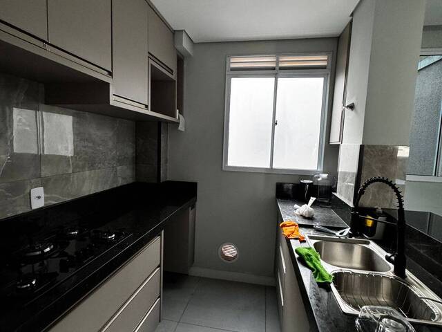 #709 - Apartamento para Venda em Várzea Grande - MT