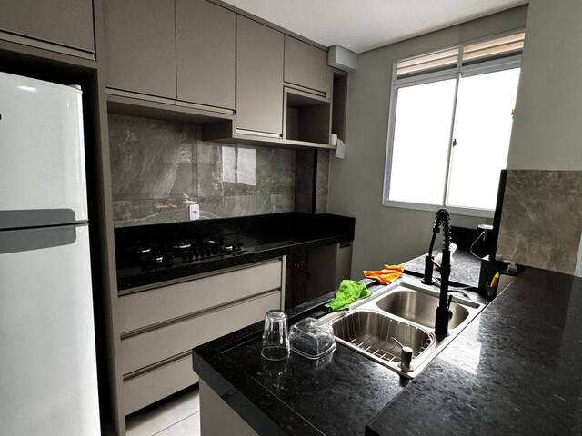 Apartamento para Venda em Várzea Grande - 4