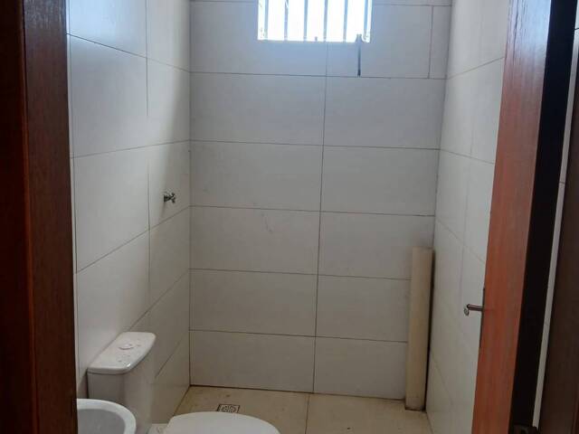 Sala para Venda em Várzea Grande - 4