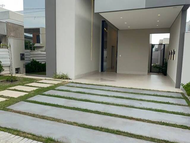 #753 - Casa para Venda em Cuiabá - MT
