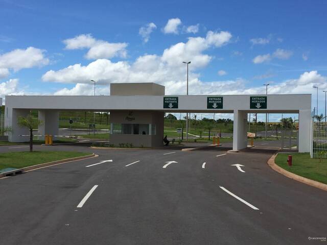 Venda em Petrópolis - Várzea Grande