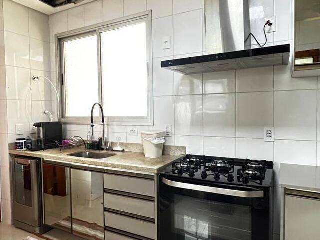 Apartamento para Venda em Cuiabá - 2