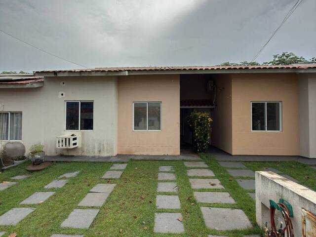 #795 - Casa para Venda em Várzea Grande - MT