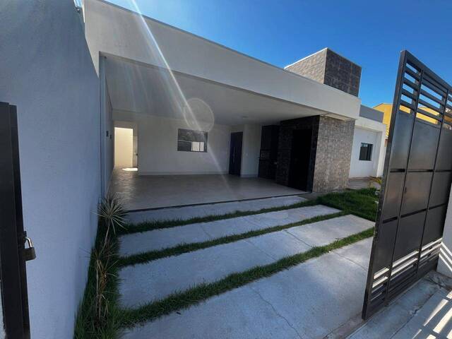 #798 - Casa para Venda em Cuiabá - MT