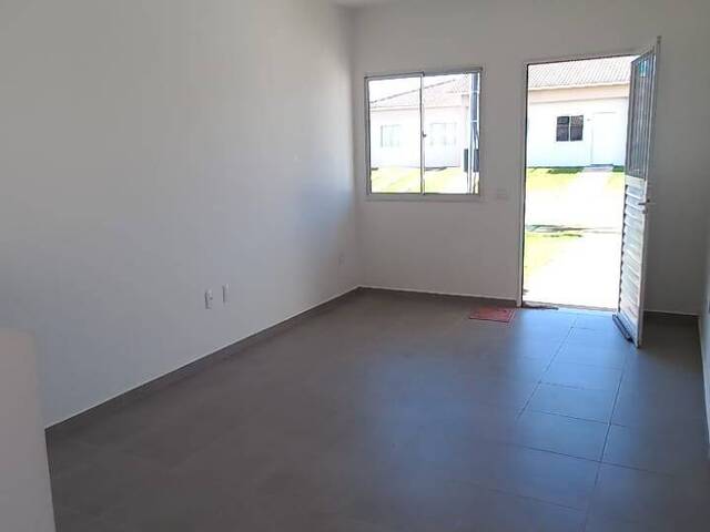 Apartamento para Venda em Várzea Grande - 2