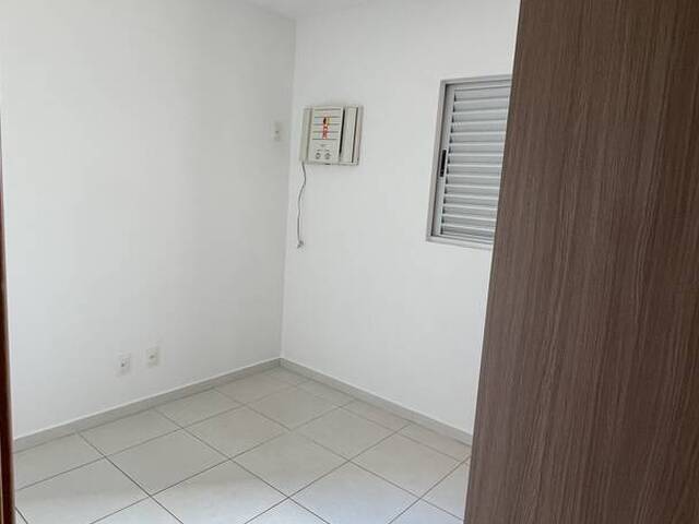Apartamento para Venda em Cuiabá - 3