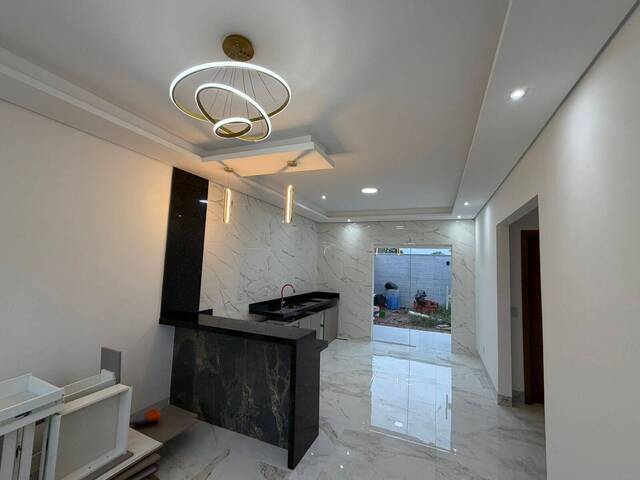 Casa para Venda em Cuiabá - 2