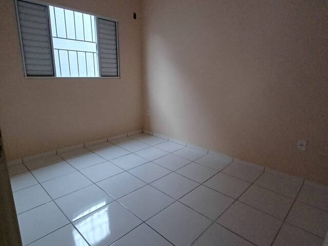 Casa para Venda em Cuiabá - 2