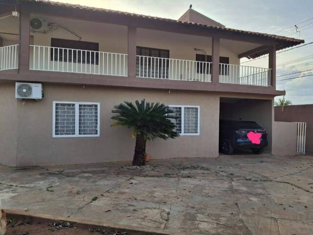 Casa para Venda em Cuiabá - 2