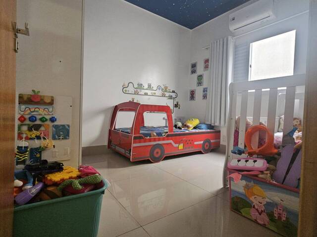 Casa para Venda em Cuiabá - 2