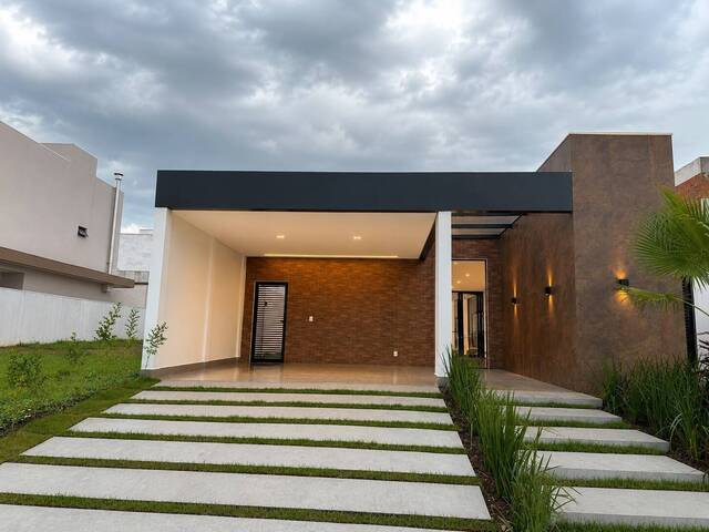 #901 - Casa para Venda em Cuiabá - MT