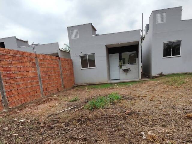 #909 - Casa para Venda em Várzea Grande - MT