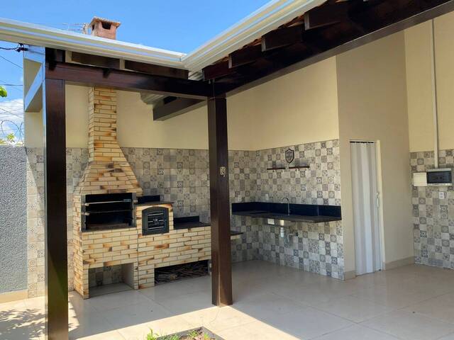 Casa para Venda em Várzea Grande - 2