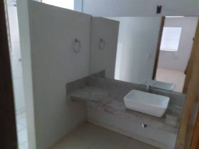 Casa para Venda em Cuiabá - 5